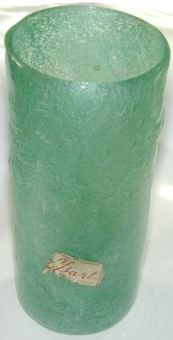 Spanish Isart Glass vase - not Ysart